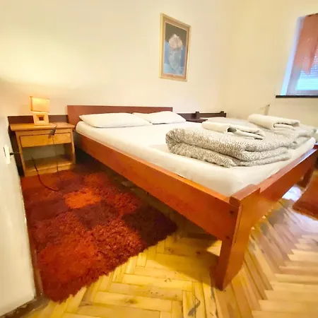 Prenociste 6 Soba 3*