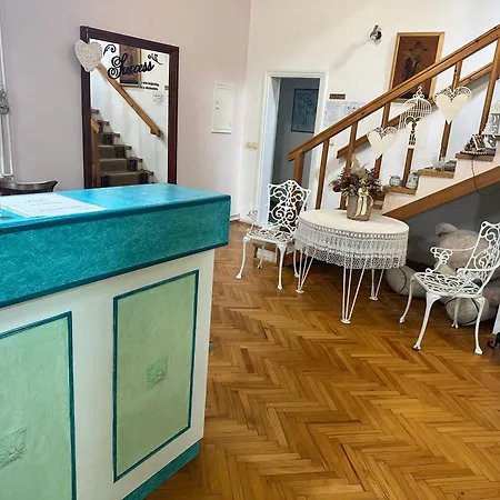 Prenociste 6 Soba Panzió 3*