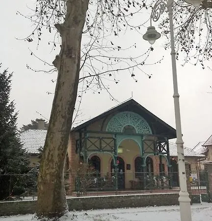 Prenociste 6 Soba Panzió Palics