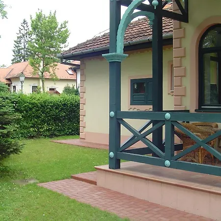 Prenociste 6 Soba 3* Palić