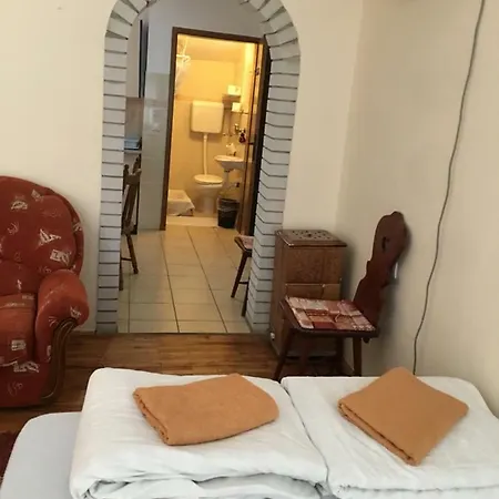 Panzió Prenociste 6 Soba 3*