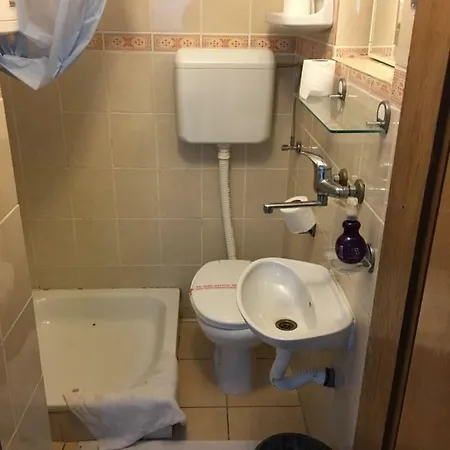 Prenociste 6 Soba Panzió Palics