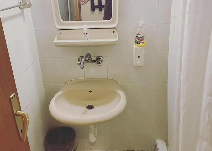 Prenociste 6 Soba 3*