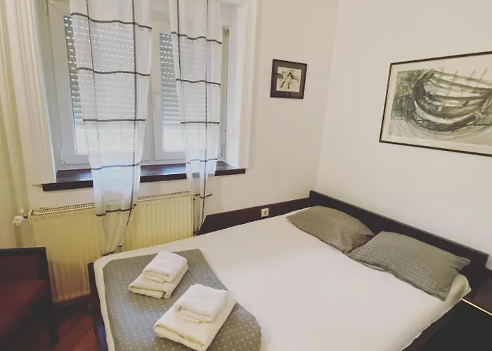 Prenociste 6 Soba Palić