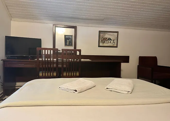 Prenociste 6 Soba 3* Palić