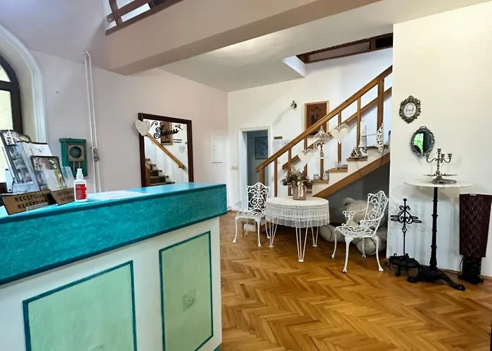 Bed & Breakfast Prenociste 6 Soba 3*